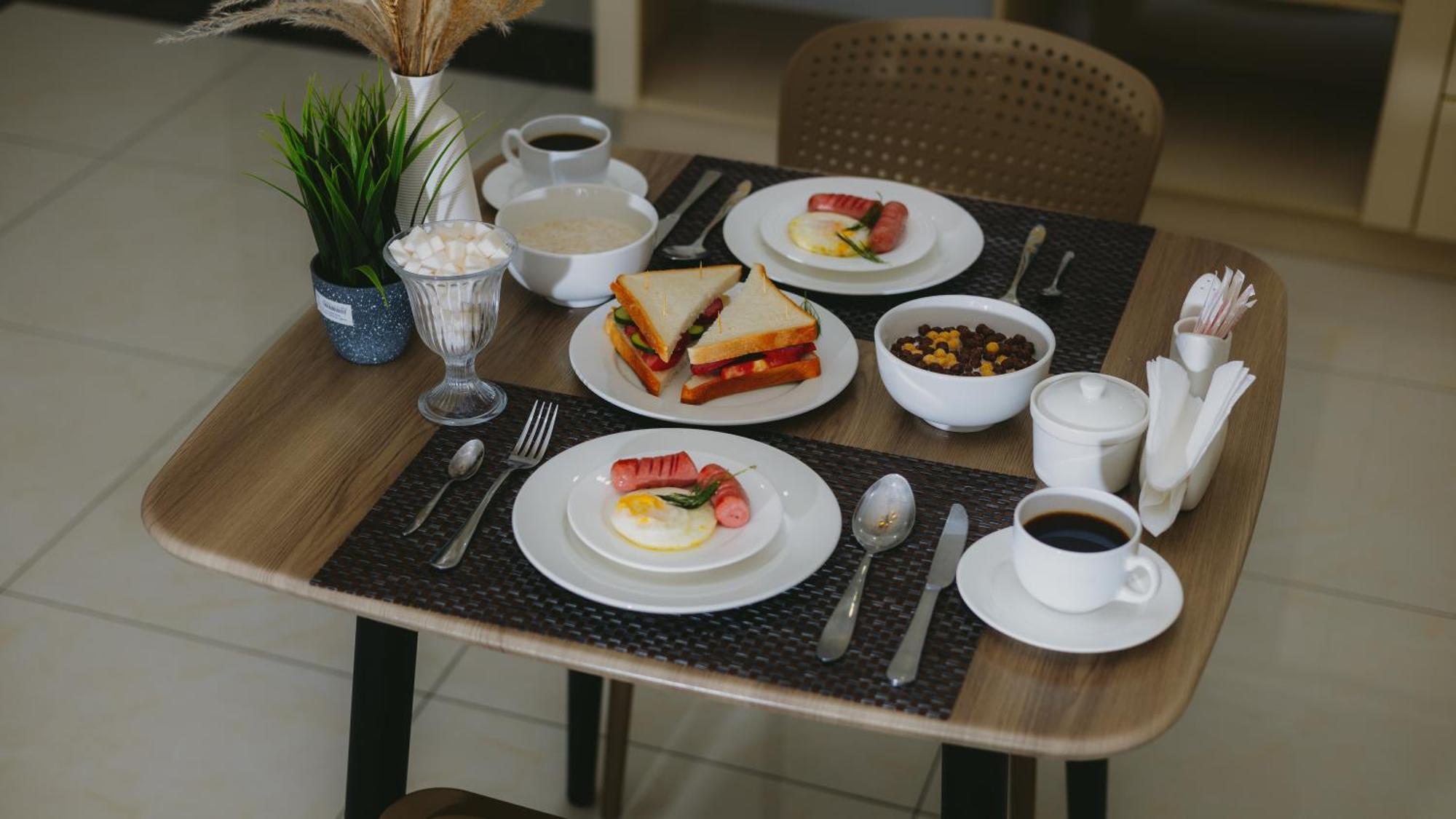 City Hotel Tashkent Bagian luar foto