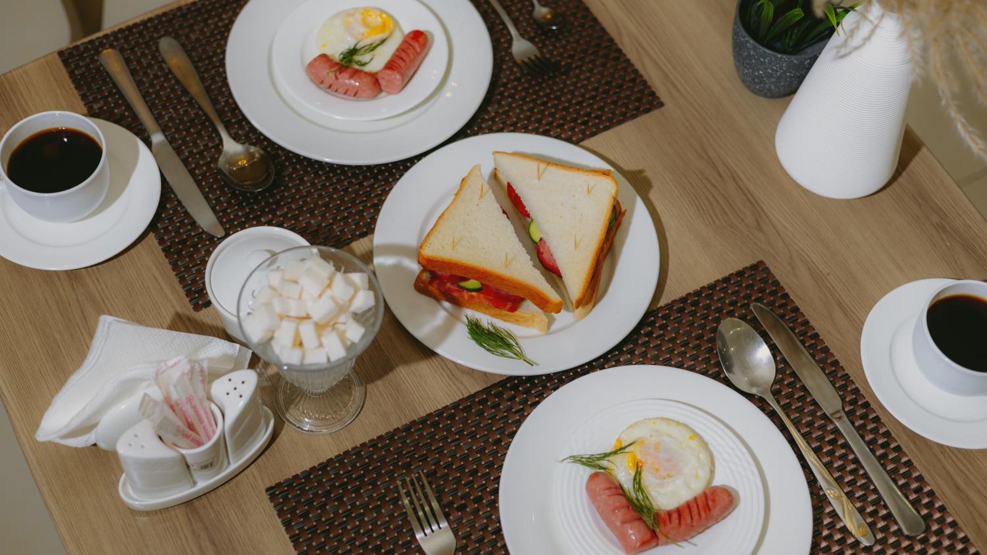 City Hotel Tashkent Bagian luar foto