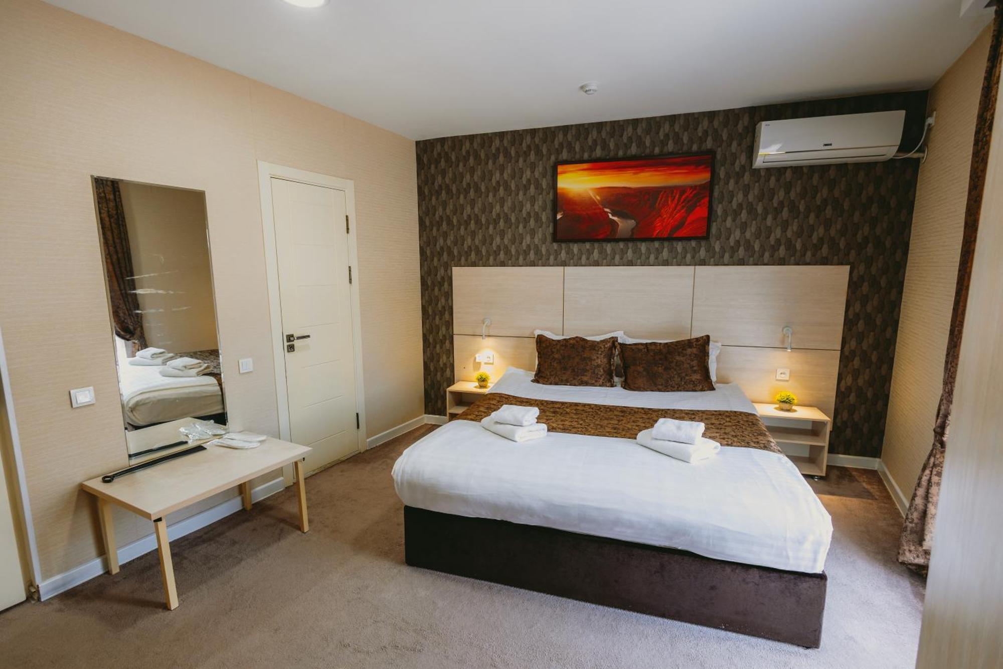 City Hotel Tashkent Bagian luar foto