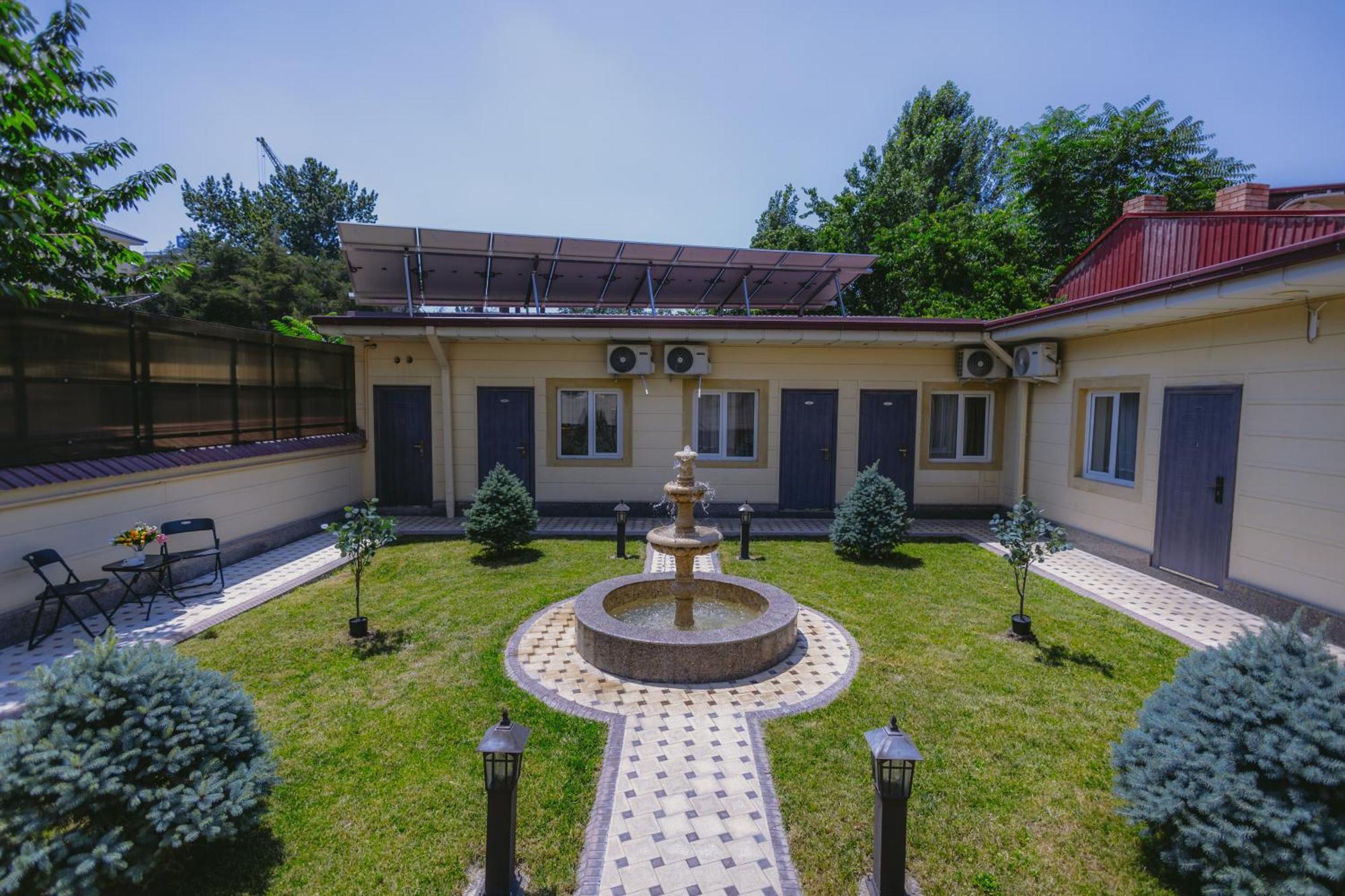 City Hotel Tashkent Bagian luar foto