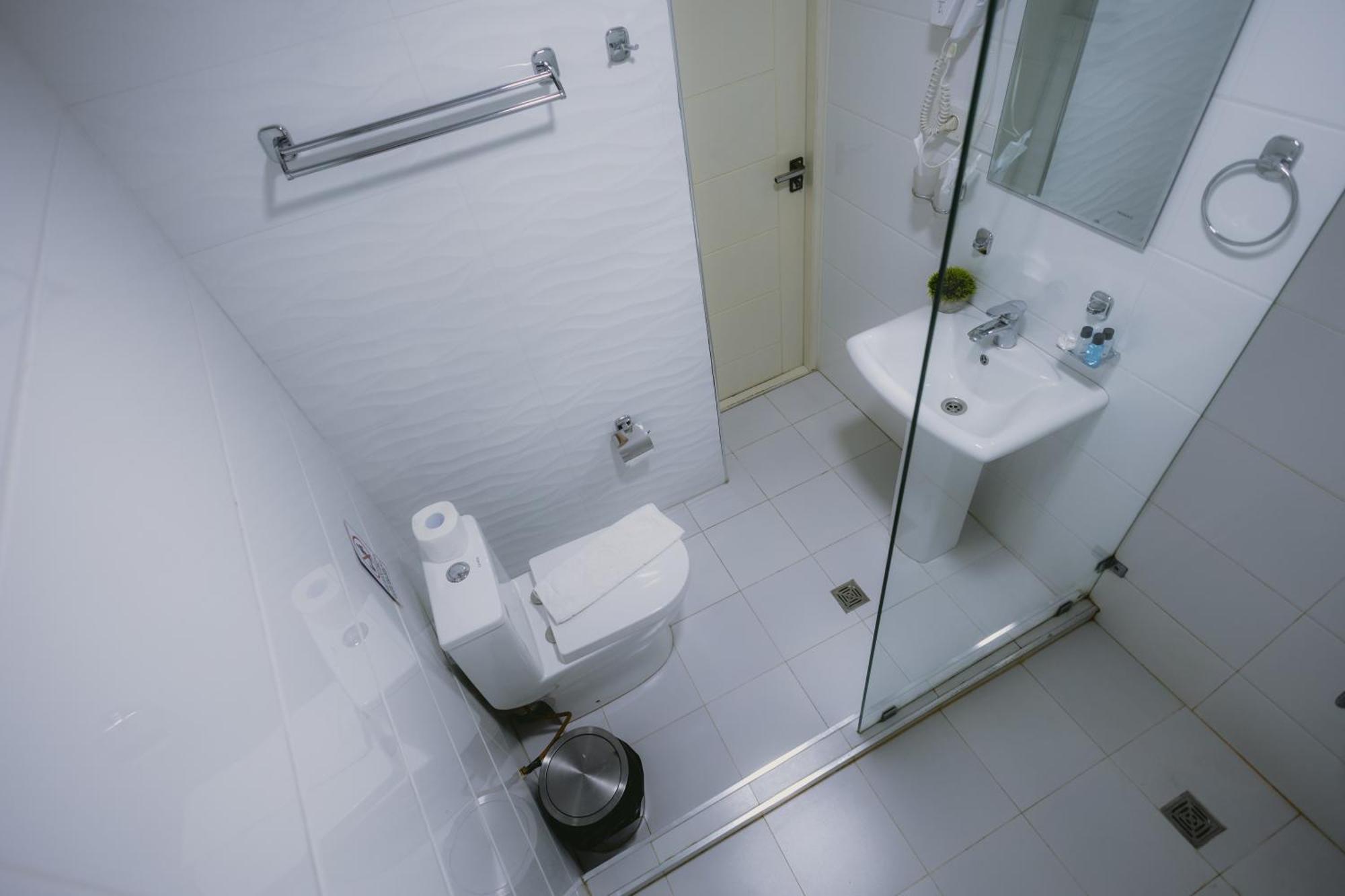 City Hotel Tashkent Bagian luar foto