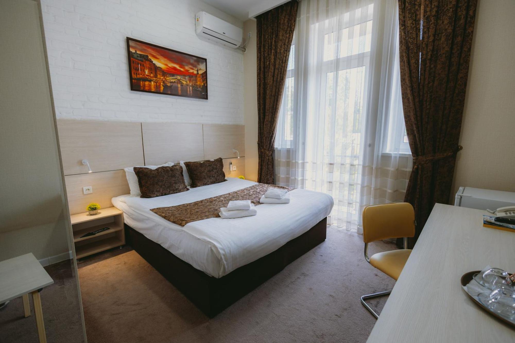 City Hotel Tashkent Bagian luar foto